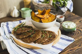 Recept voor Kippenleverbeignets met krieltjes en zure room